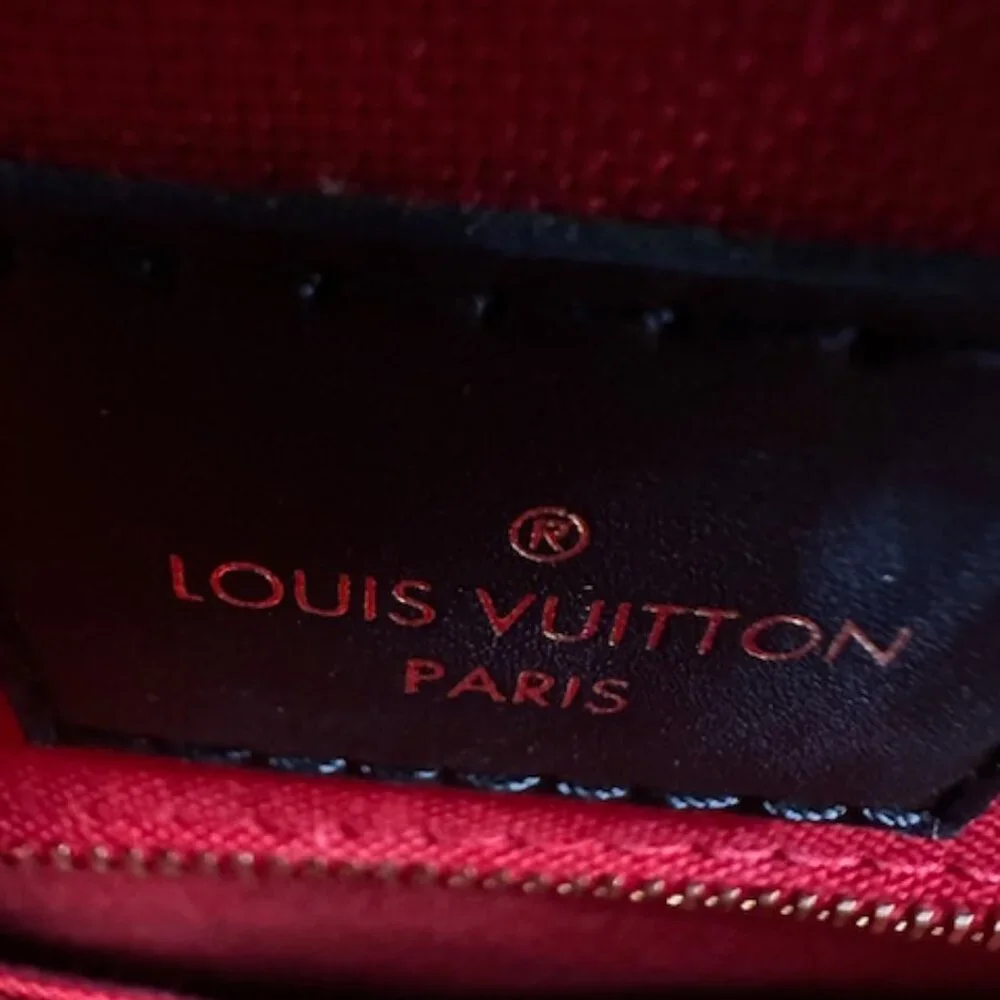 Louis Vuitton Monogram OnThe Go MM - Picture 12 of 13